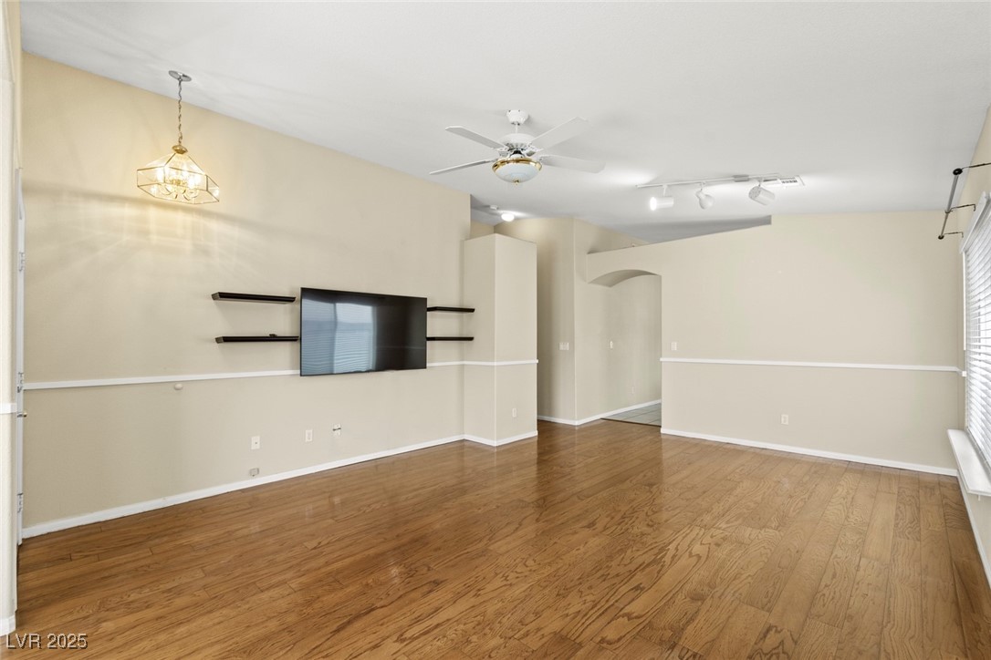 5113 Backwoodsman Avenue Property Photo 4