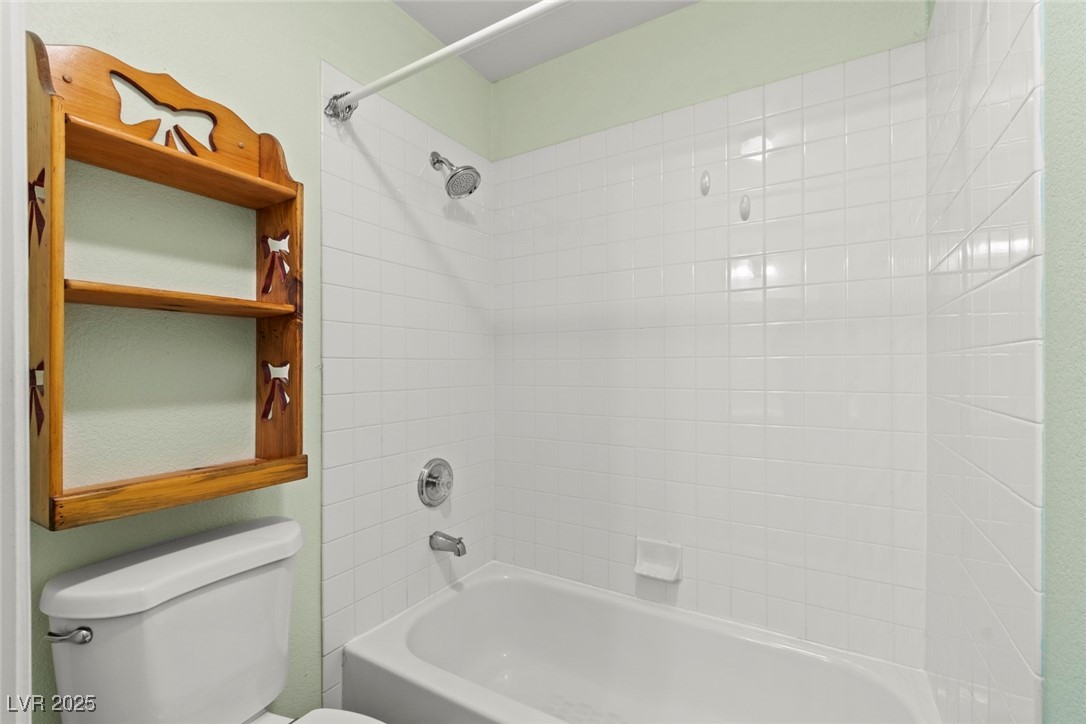 5113 Backwoodsman Avenue Property Photo 16