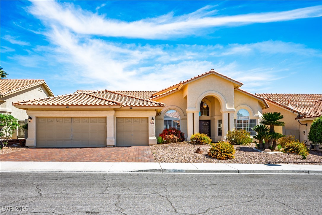 9104 Lazy Hill Circle Property Photo 1