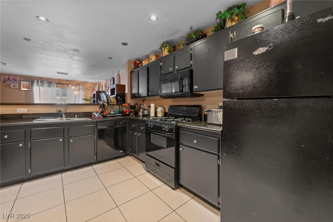 2211 Sleepy Court Property Photo 14