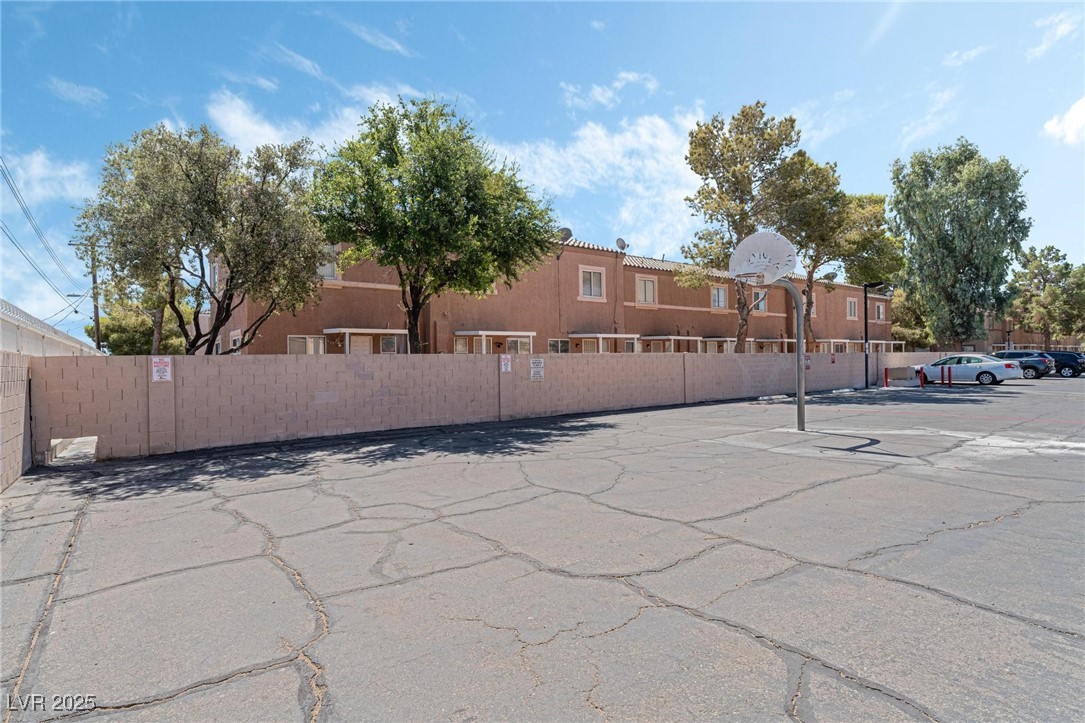 2211 Sleepy Court Property Photo 31