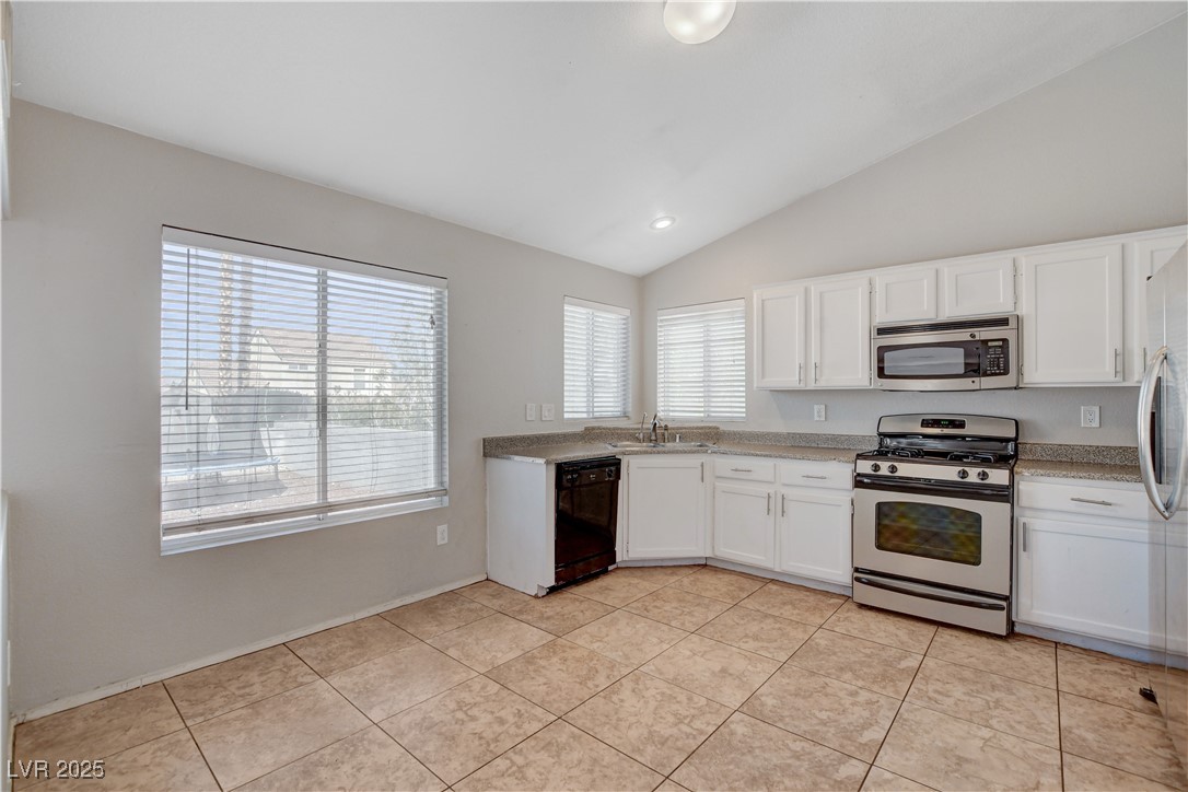 9539 Malvasia Court Property Photo 12