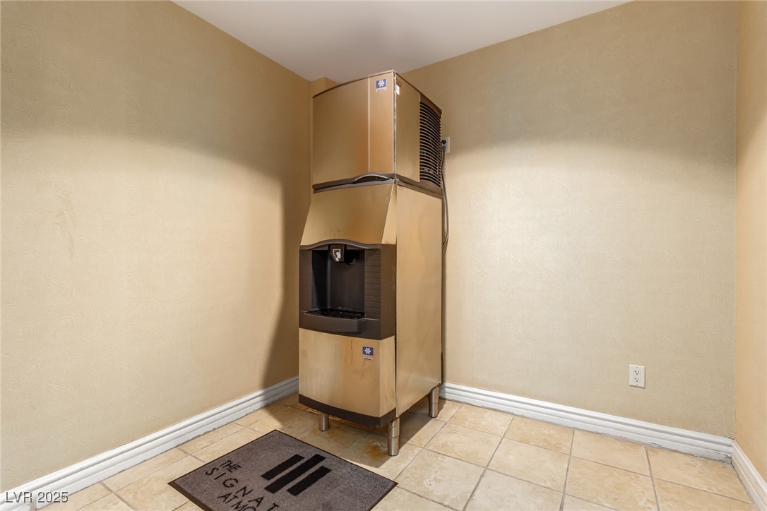 145 East Harmon Avenue 2019 Property Photo 15