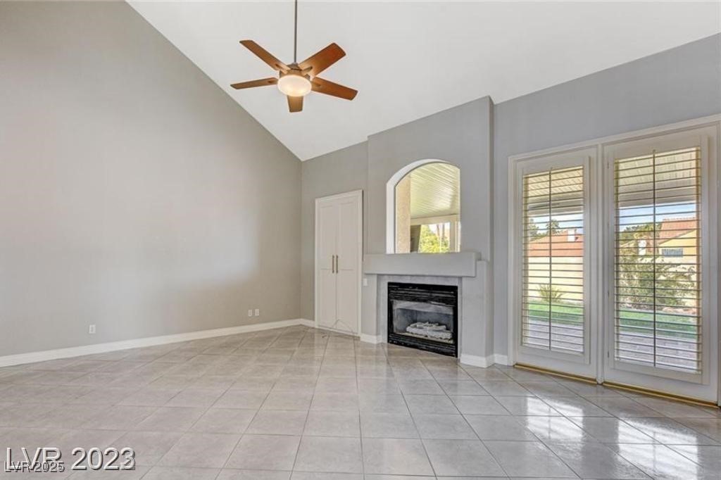 1842 Bogey Way Property Photo 9