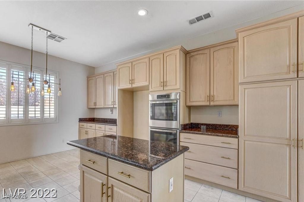 1842 Bogey Way Property Photo 17