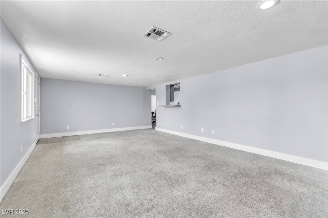 4389 Avondale Avenue Property Photo 12