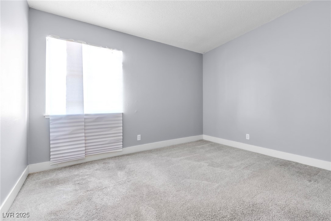 4389 Avondale Avenue Property Photo 16
