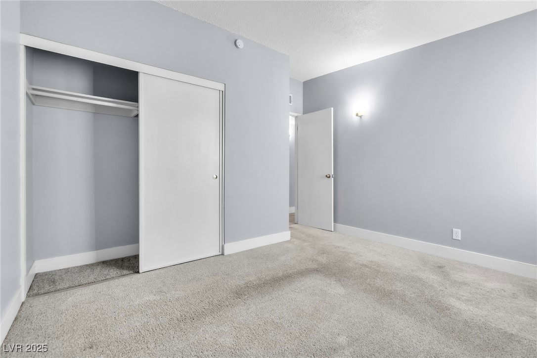 4389 Avondale Avenue Property Photo 17