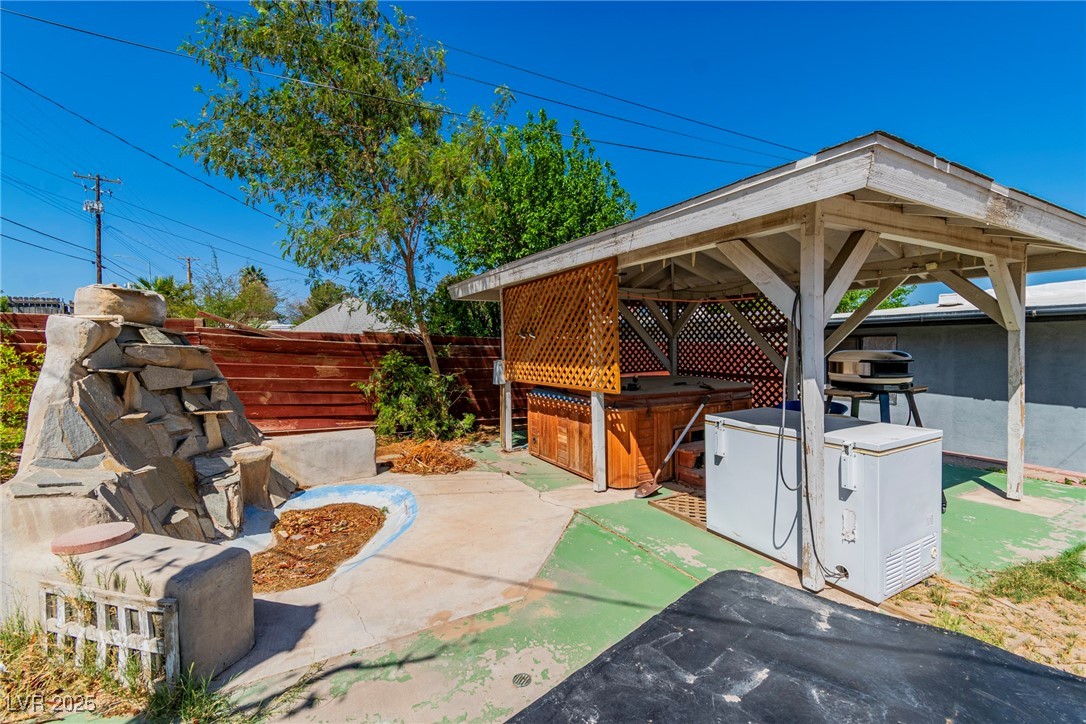4389 Avondale Avenue Property Photo 24