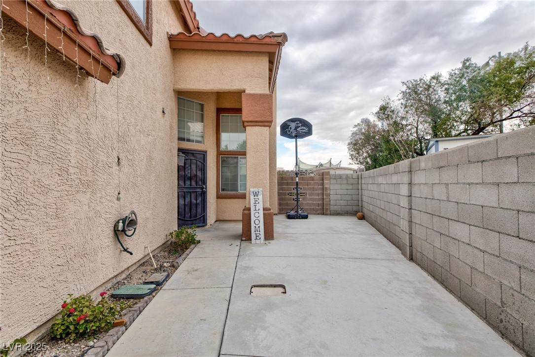 7970 Counterpoint Lane Property Photo 5