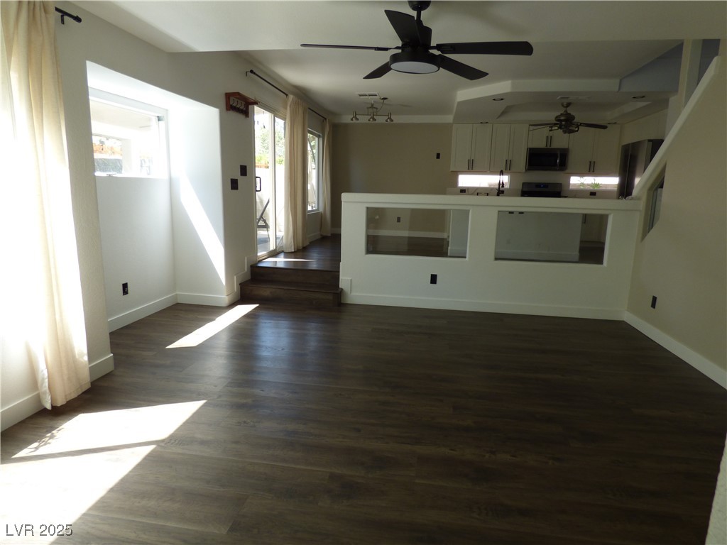 8709 Autumn Wreath Avenue Property Photo 10