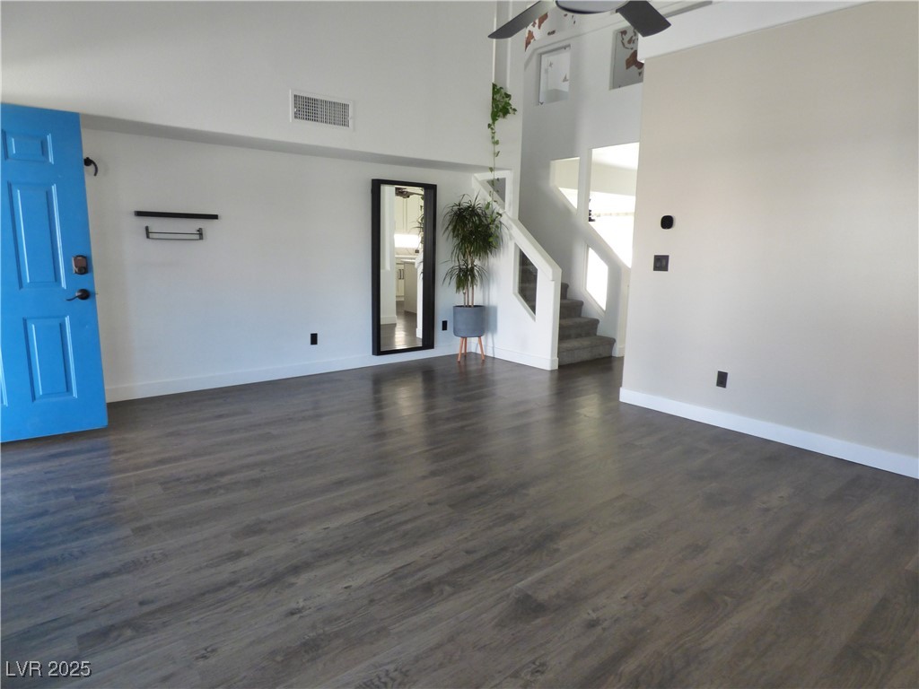 8709 Autumn Wreath Avenue Property Photo 12