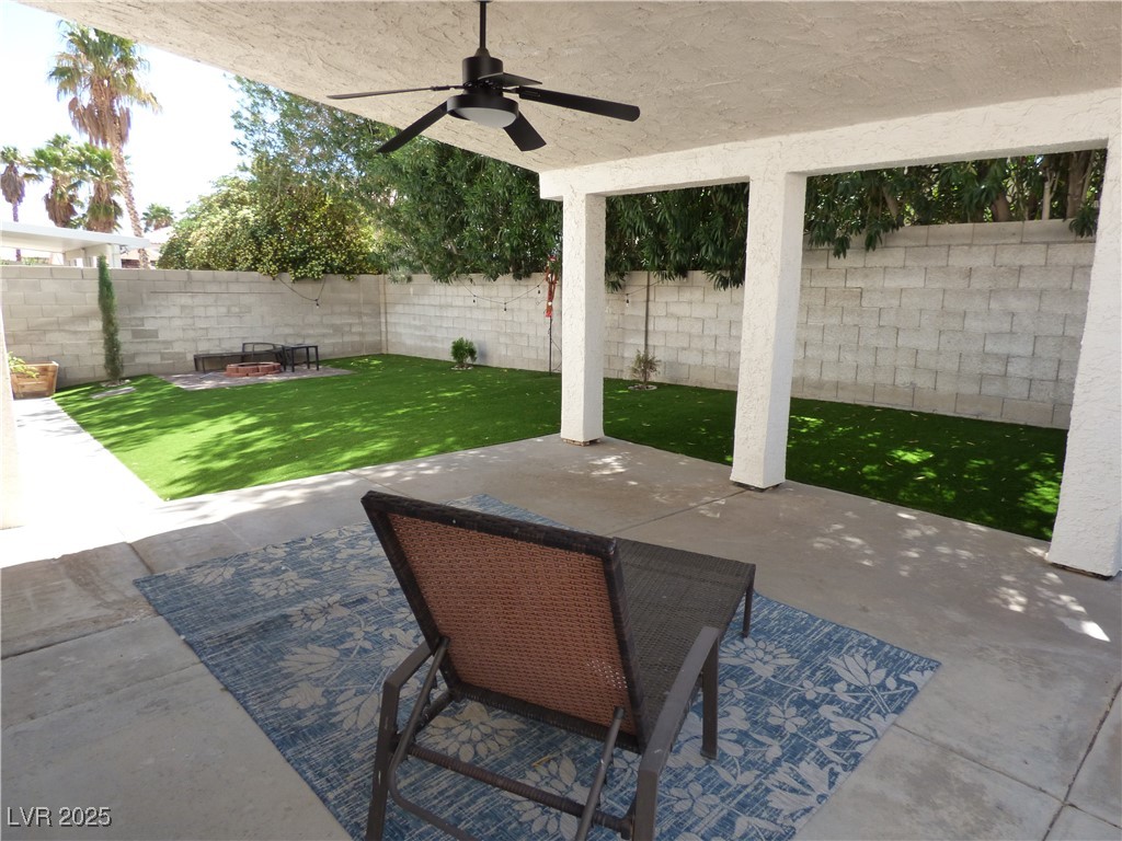 8709 Autumn Wreath Avenue Property Photo 39