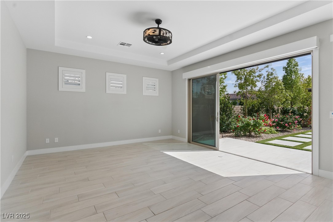 12119 Castilla Rain Avenue Property Photo 15