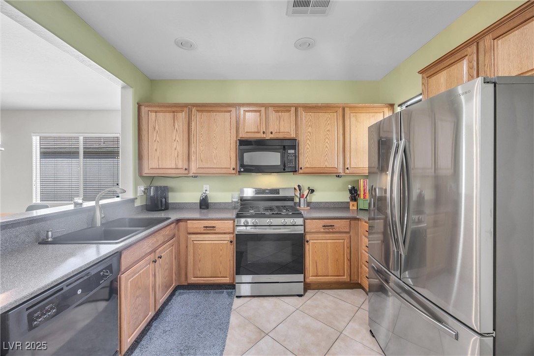 2421 Gamma Ray Place Property Photo 11