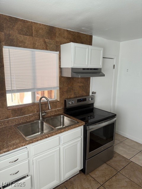 2215 Daley Street Property Photo