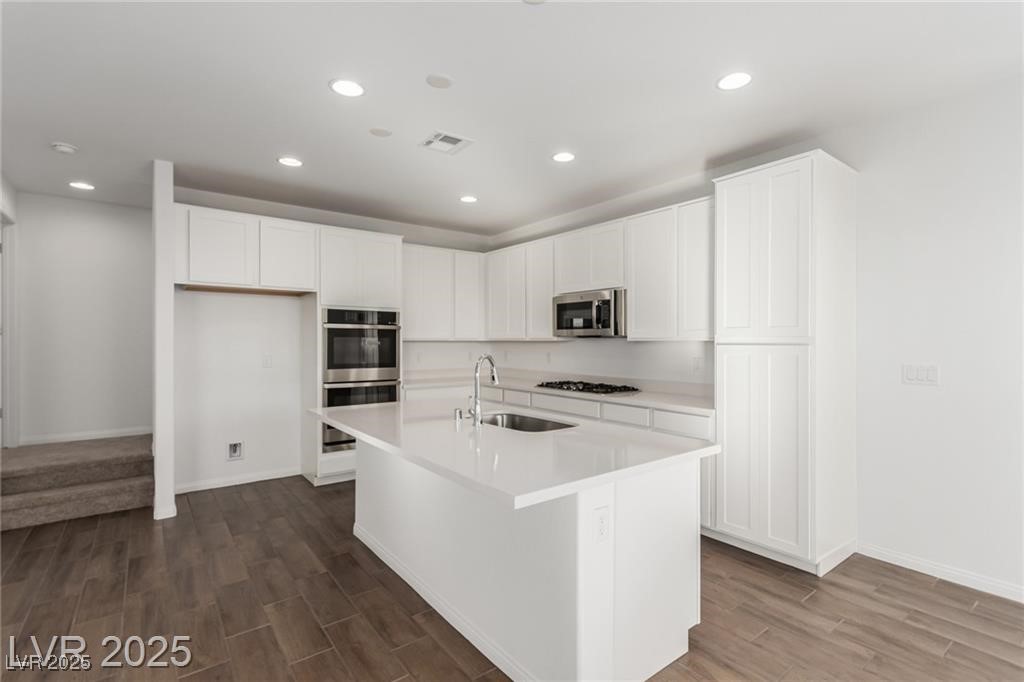 10328 Apefly Street Property Photo 14