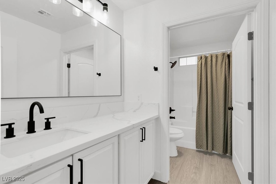 8524 Little Fox Street Property Photo 15