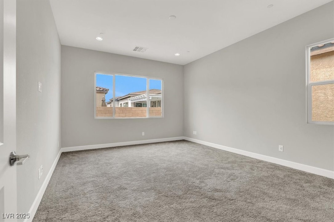 851 Klamath Springs Street Property Photo 10