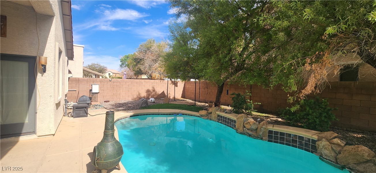 6944 Puetollano Drive Property Photo 24