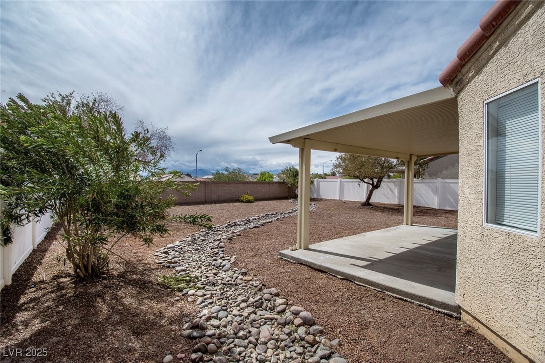 6615 Montezuma Castle Lane Property Photo 4