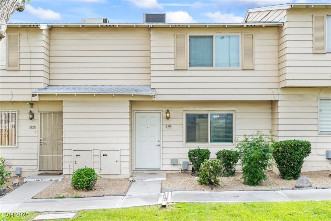 4920 Larkspur Street Property Photo 1