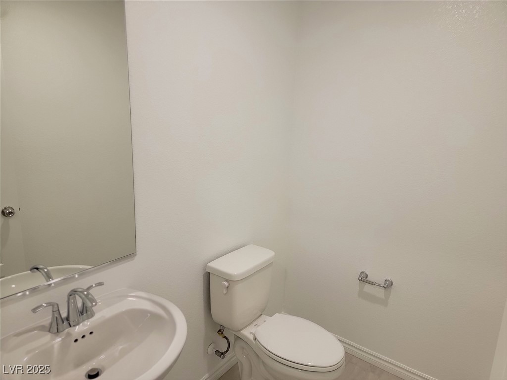 6139 Rathbone Street Property Photo 18