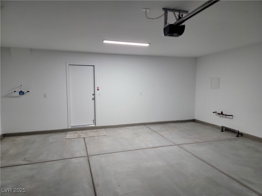 6139 Rathbone Street Property Photo 42