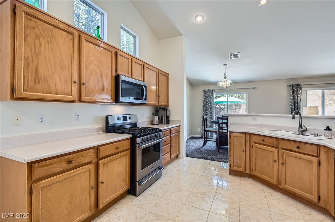 6048 Pele Street Property Photo 11