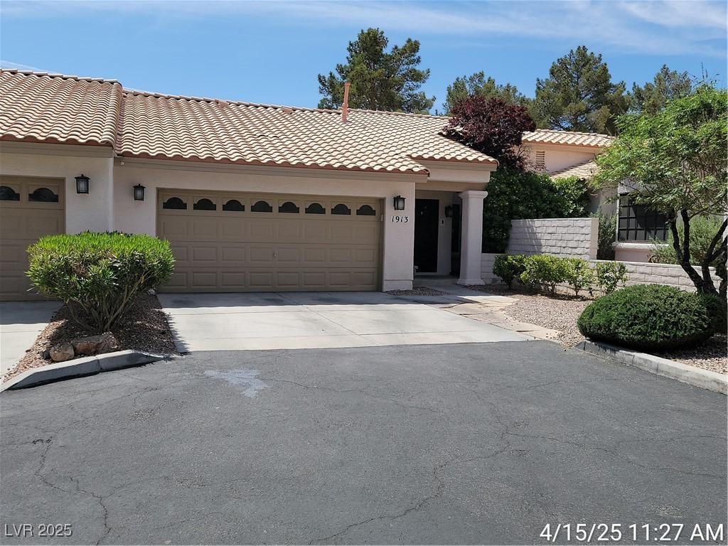 1913 Hobson Drive Property Photo 1