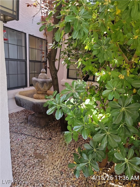 1913 Hobson Drive Property Photo 2
