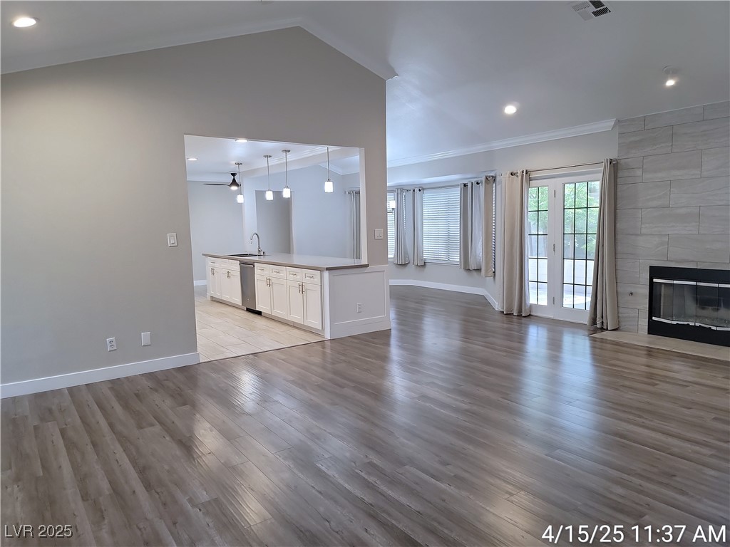 1913 Hobson Drive Property Photo 5