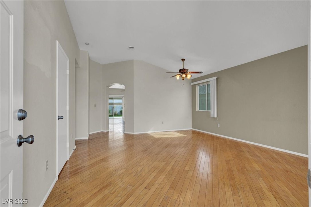 5244 Velazco Lane Property Photo 4