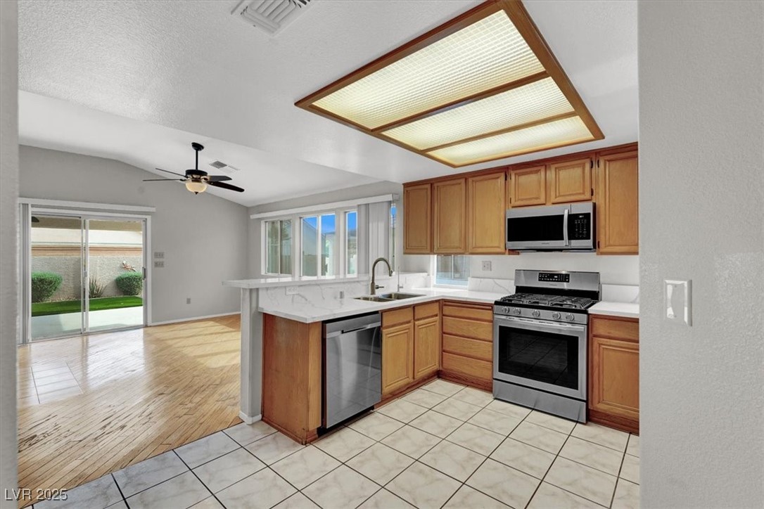 5244 Velazco Lane Property Photo 9