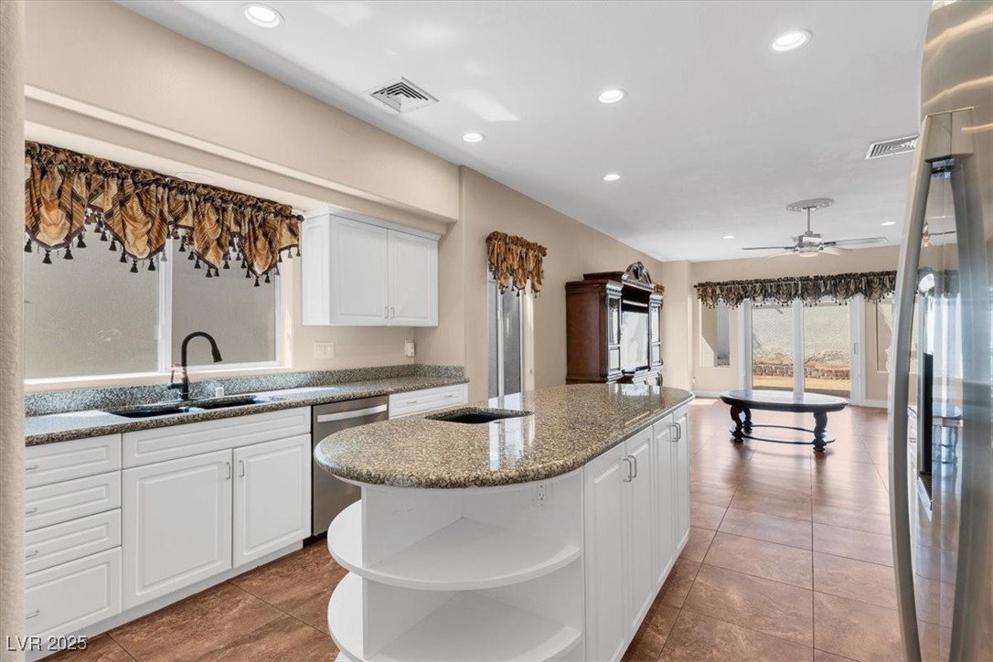 7956 Marbella Circle Property Photo 6
