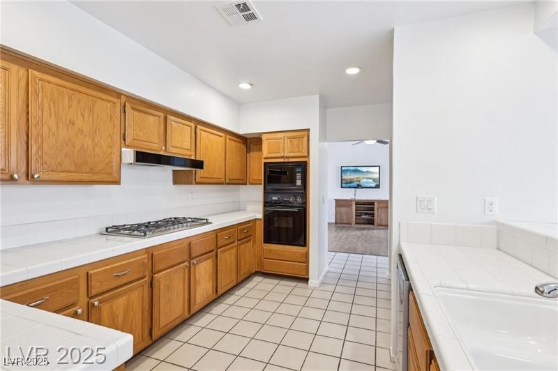 1911 Hobson Drive Property Photo 11