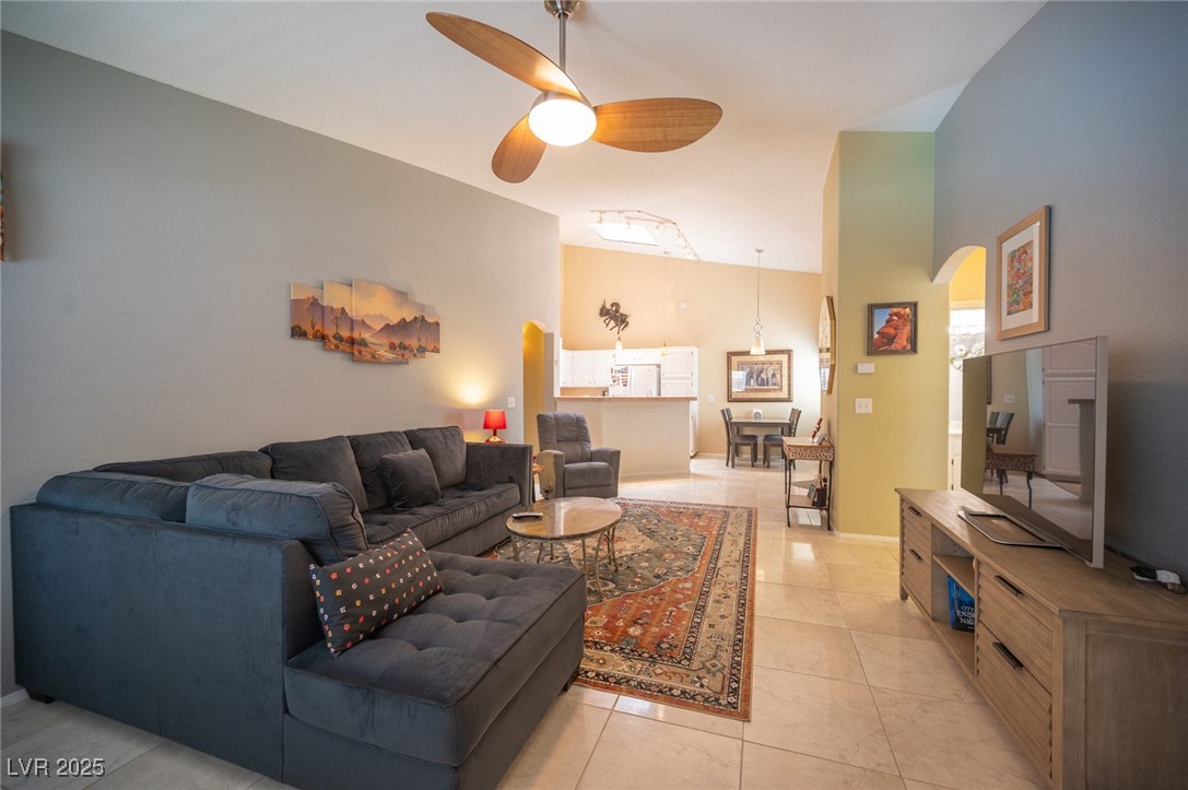 3320 South Fort Apache Road 224 Property Photo 14