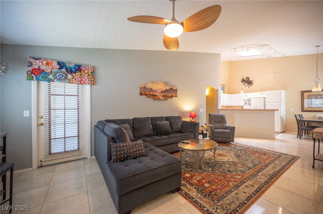 3320 South Fort Apache Road 224 Property Photo 15