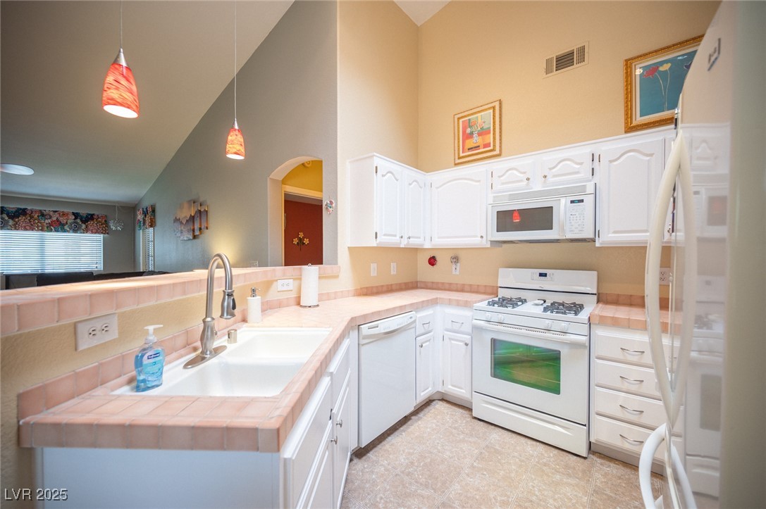 3320 South Fort Apache Road 224 Property Photo 25