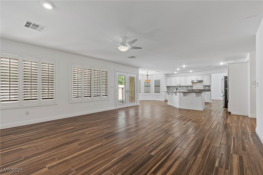 283 Grand Olympia Drive Property Photo 17