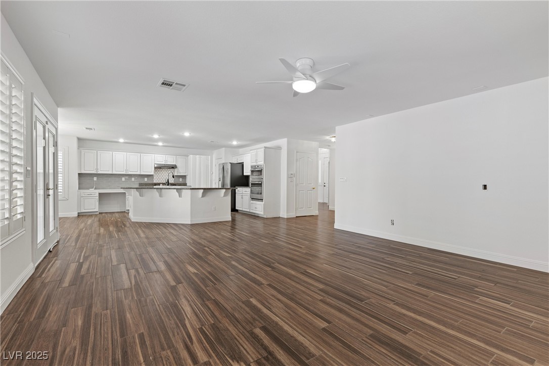 283 Grand Olympia Drive Property Photo 18