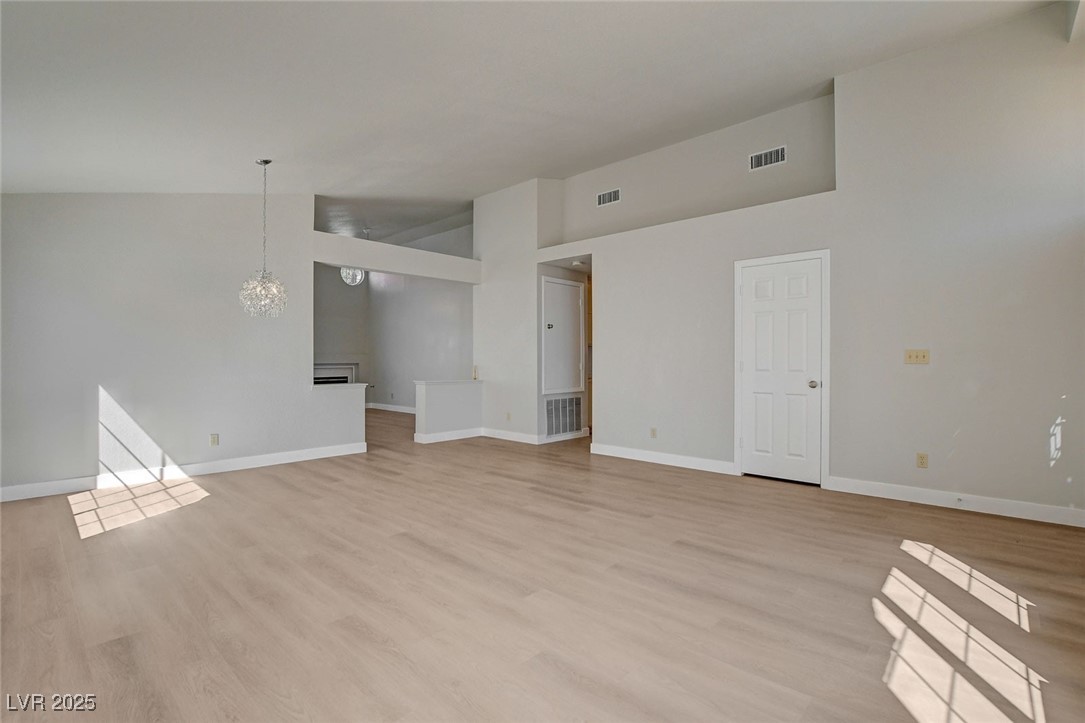 9712 Sierra Mesa Avenue Property Photo 6