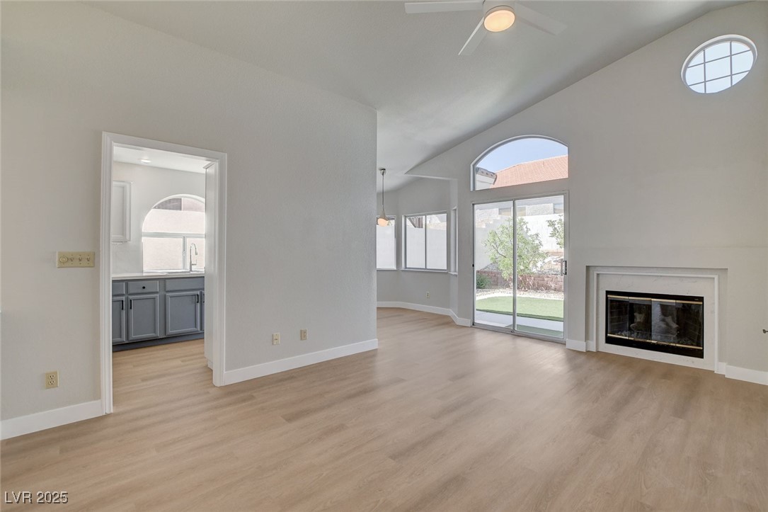 9712 Sierra Mesa Avenue Property Photo 12