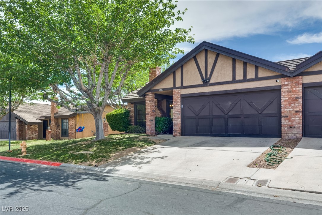 6501 Brushwood Lane Property Photo