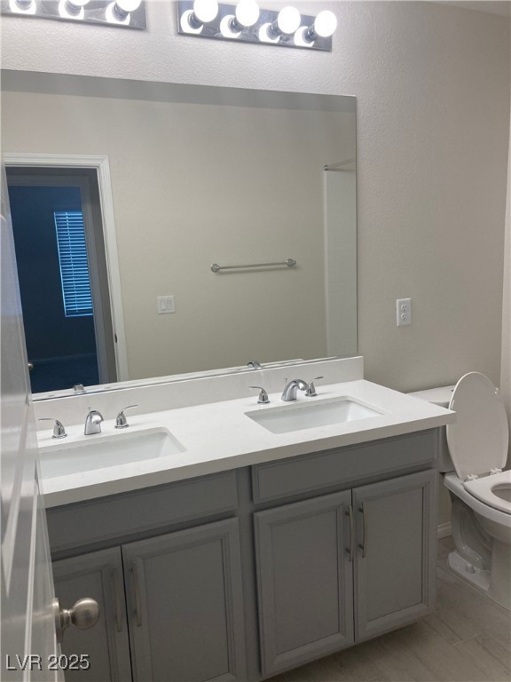 4485 Frias Falls Avenue Property Photo 32