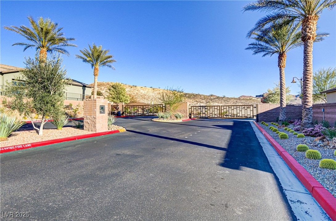 44 Strada Caruso Property Photo 10
