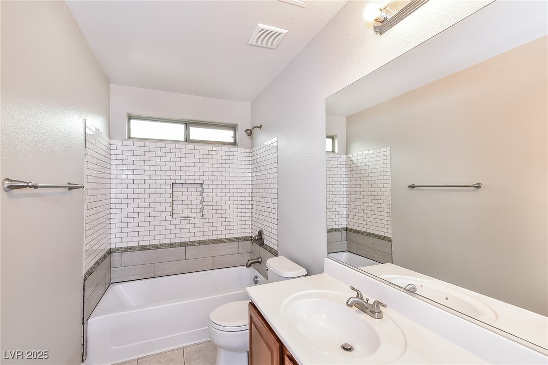 4744 Sweeping Glen Street Property Photo 13