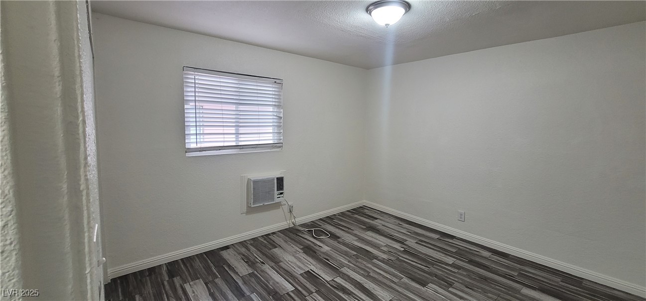 2105 Sunrise Avenue 9 Property Photo 6
