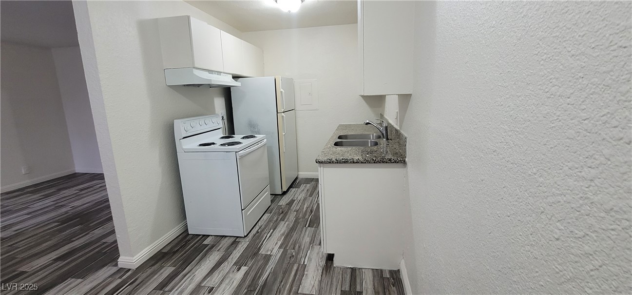 2105 Sunrise Avenue 9 Property Photo 11