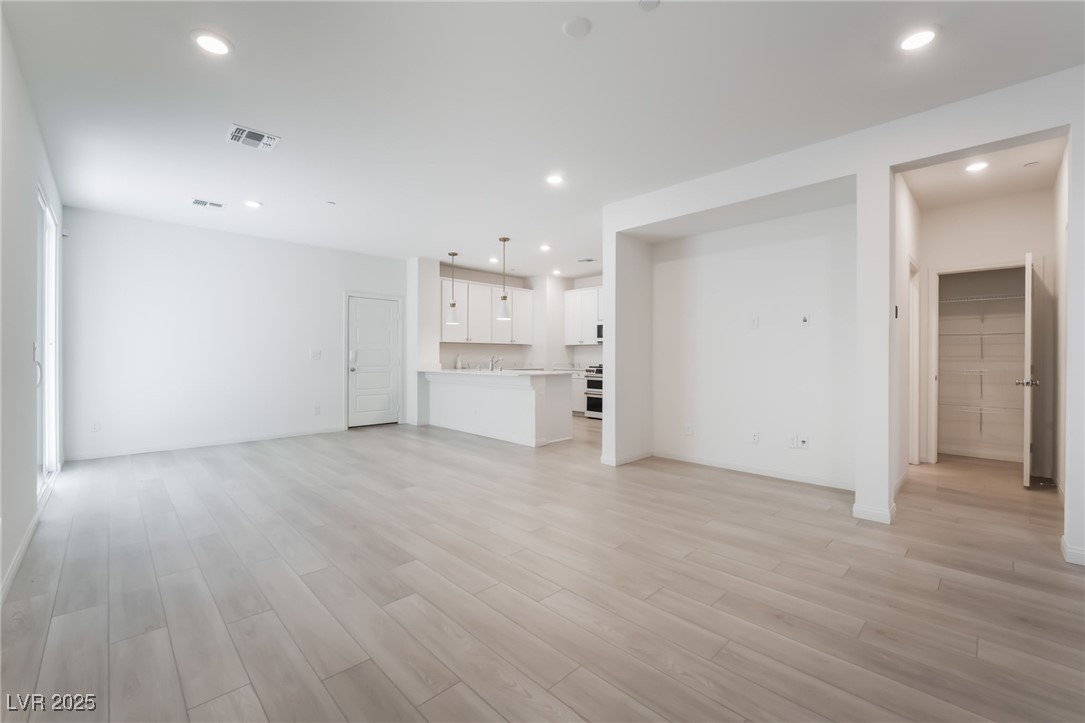 2665 Piroli Street Property Photo 4